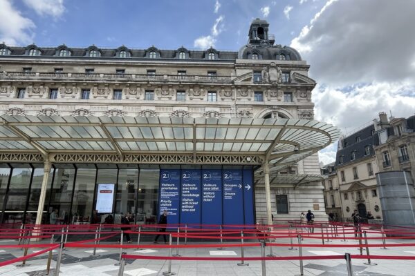 オルセー美術館　臨時入口②　2026-28年